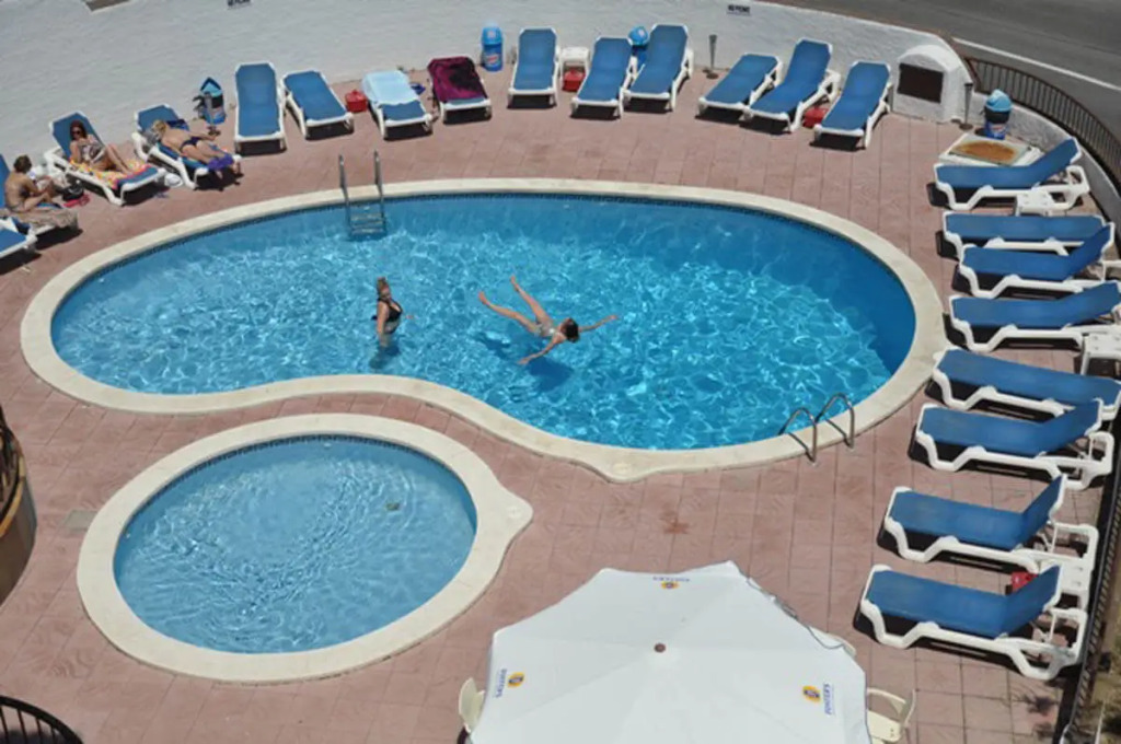 Apartamentos AR Muntanya Mar