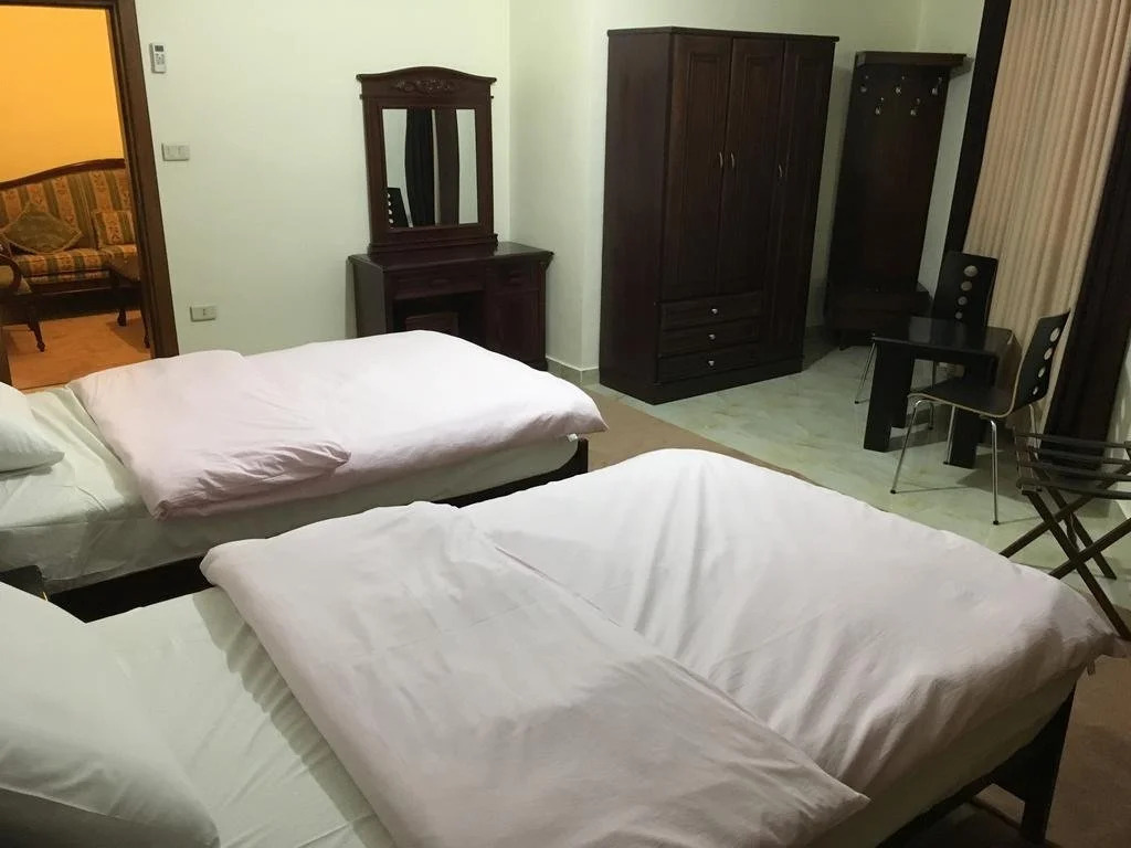 Suzan Hotel Apartments