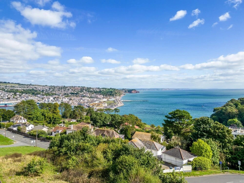 Greenacre - Close to Beaches With Hydropool spa