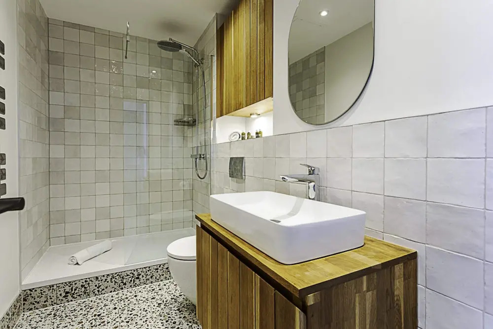 1-bed Apartment: Close to Wimbledon Station