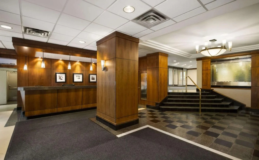 Hampton Inn & Suites by Hilton Toronto Downtown