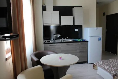 Brilliant Aparthotel