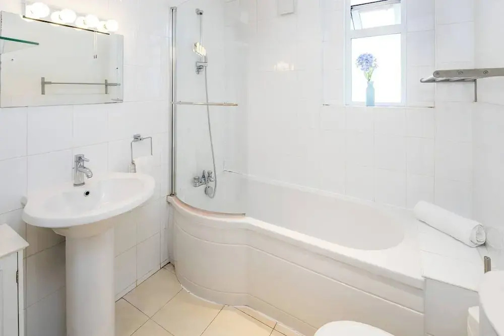 JOIVY Charming 1 Bed Flat, Sleeps 4