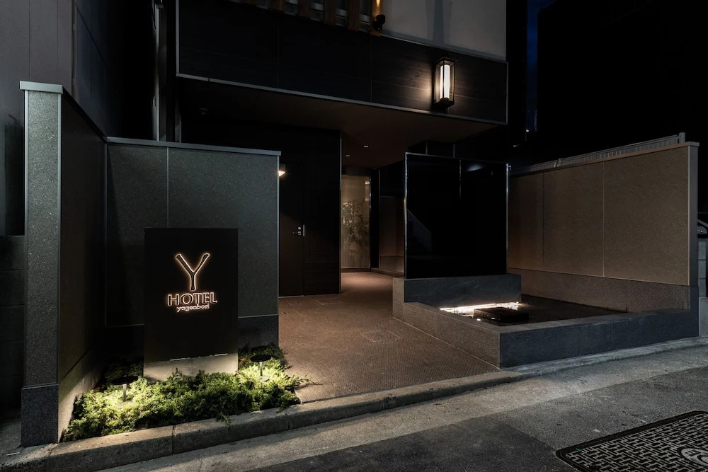 Y-HOTEL