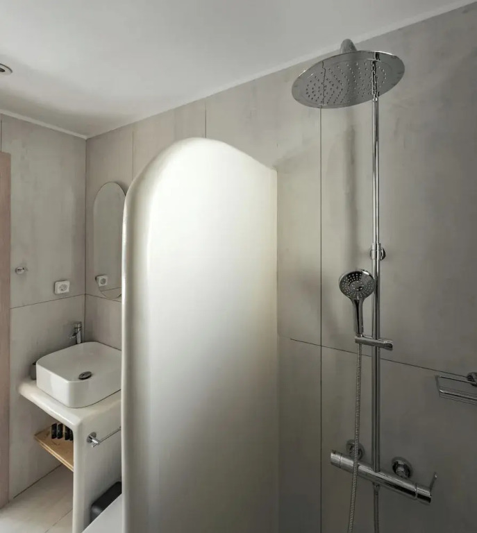 Alonia Suites