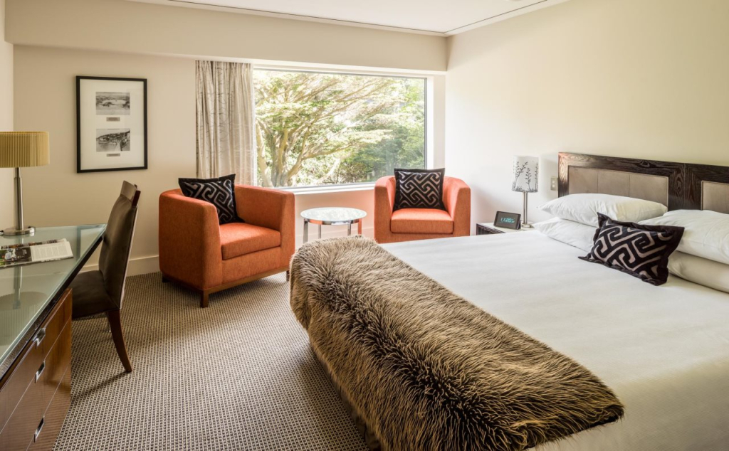 Bolton Hotel
