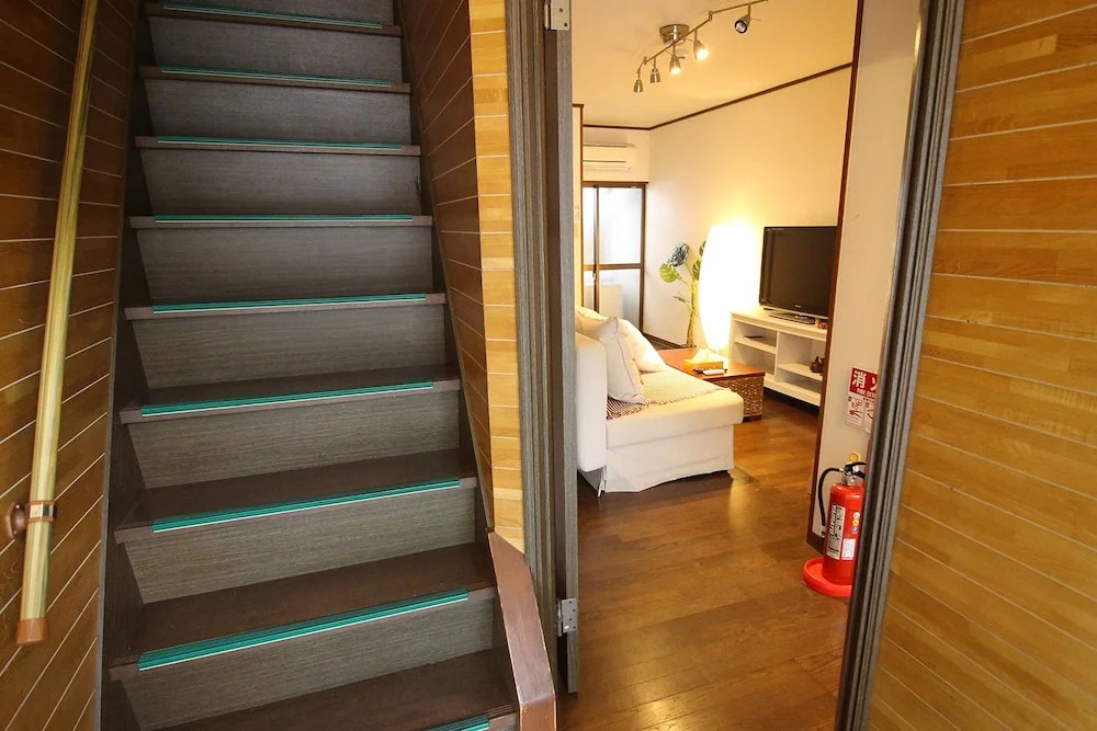 Sakura House