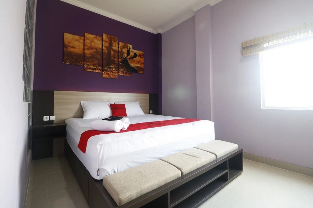 RedDoorz @ myRoom UMY