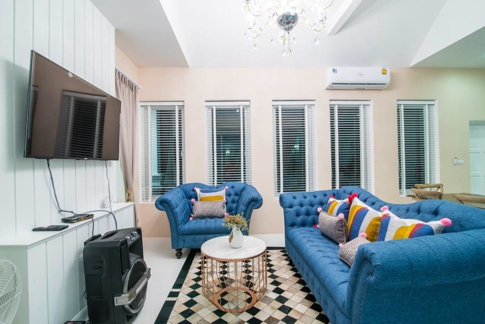 Baan Hua Hin Suk Jung