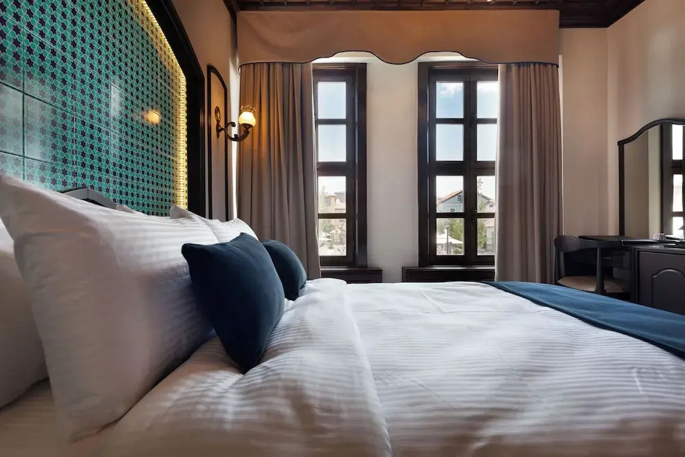 Sırçalı Hotel