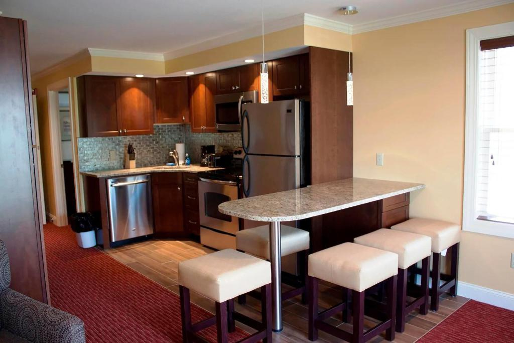 Golden Gables Inn Dazzler Select by Wyndham