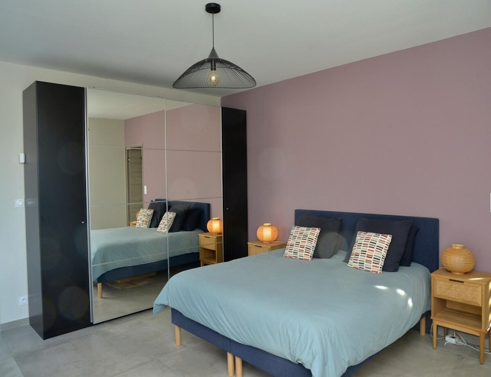 Gorgeous Mansion for 6 in Barjac
