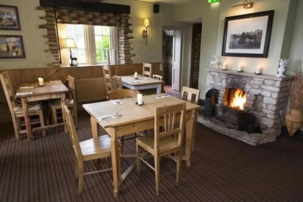 Crown Inn at Tolldown