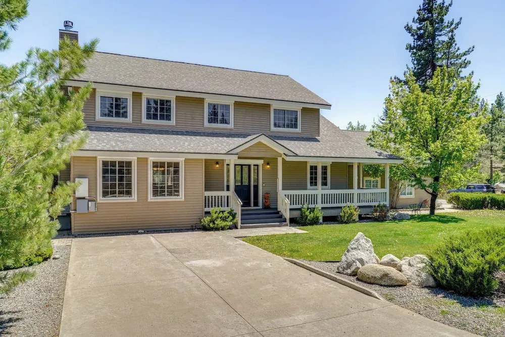 5 Mi to Northstar Resort! Family Home w/ Hot Tub