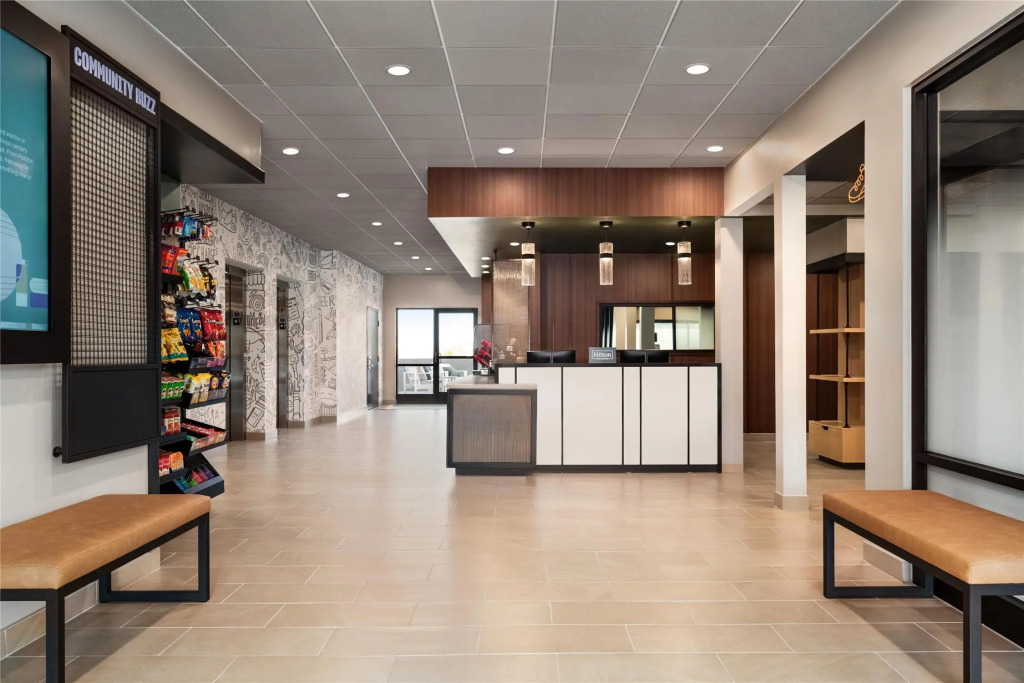 LivSmart Studios By Hilton Kokomo
