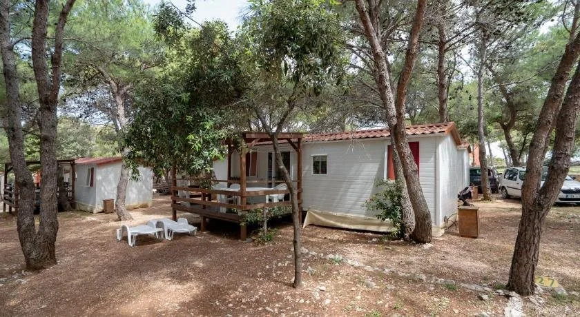 Camp Porat
