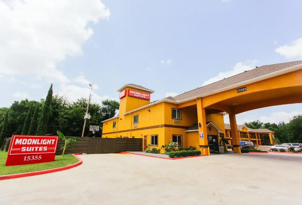 Moonlight Suites - Houston/George Bush Intl Airport