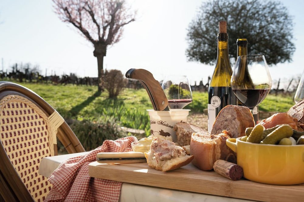 Domaine Beaumont - Vignoble & Maison dHôtes Vigneronne