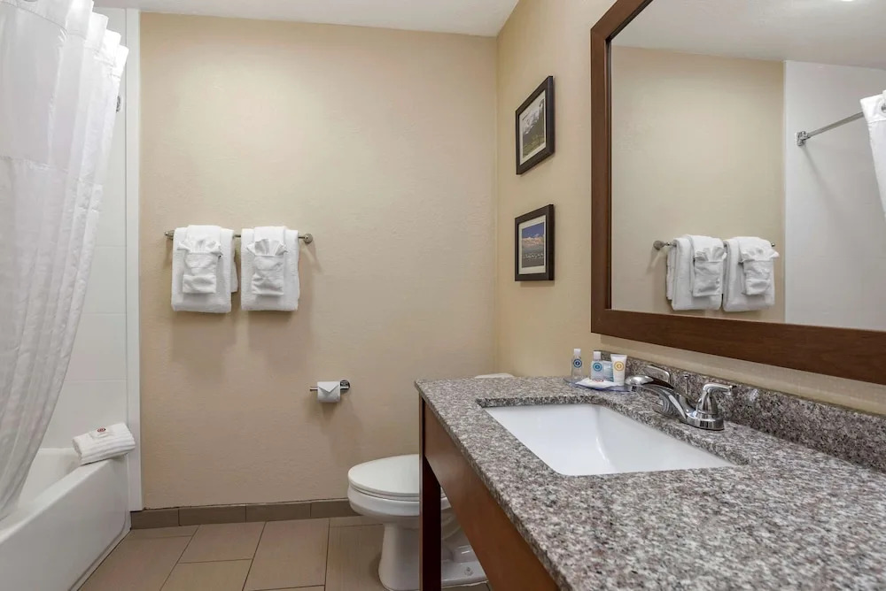 Quality Inn & Suites