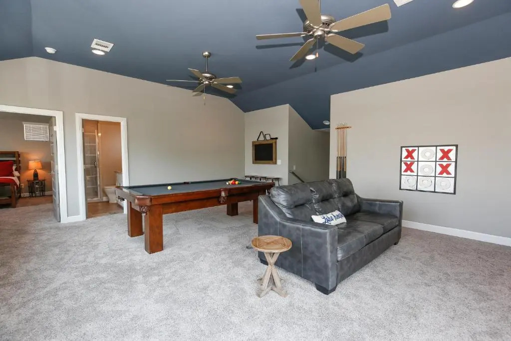 Luxury Lake LBJ House with Heated Swimming Pool and Spill Over Hot Tub and 2 Boat Slips