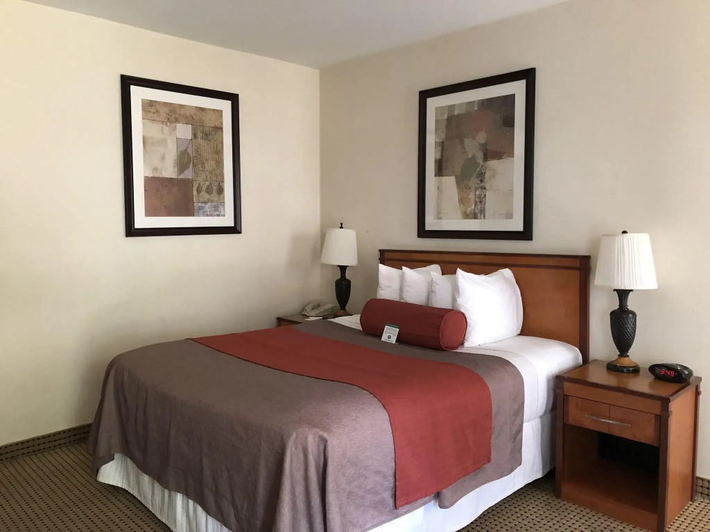 Mikado Hotel - Universal Studios-Burbank