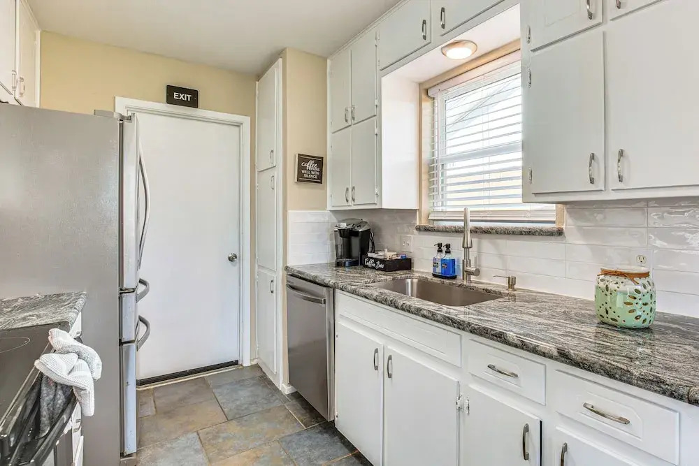 5 Mi to Fort Worth Stockyards: Home w/ Yard!