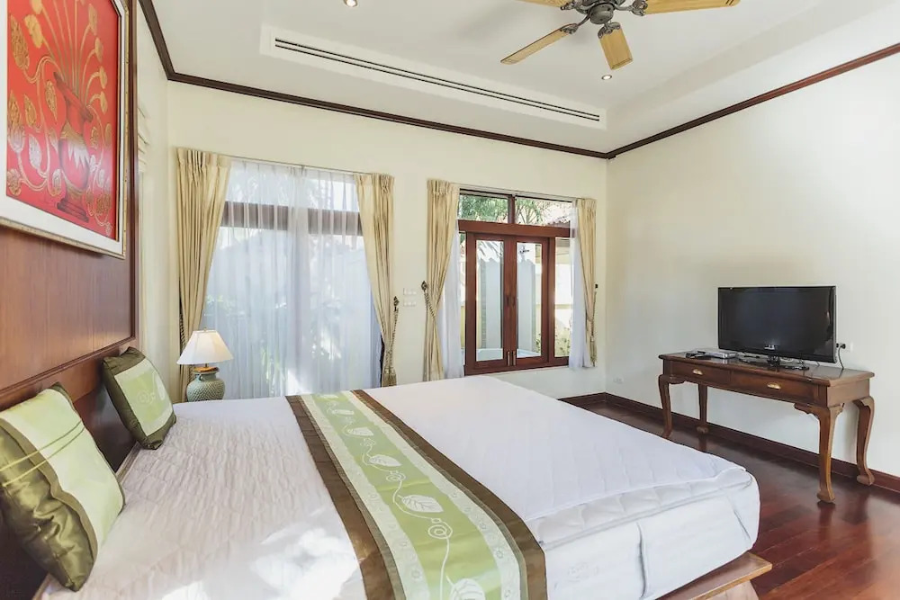 Villa in Bangtao in Les Palmares Villa 8