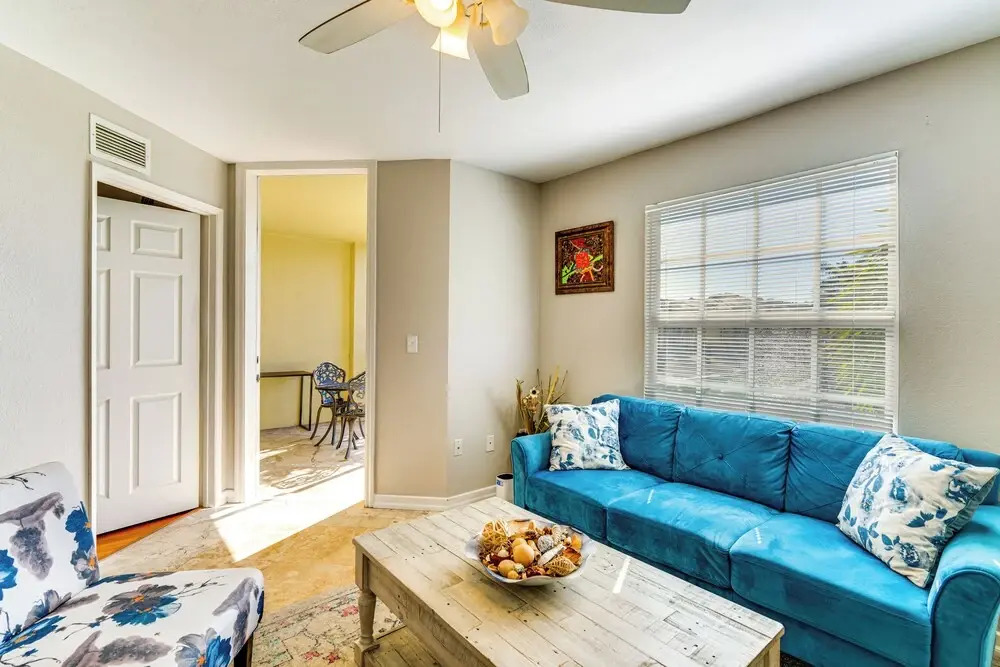 3 Mi to Dtwn Fort Myers: Condo w/ Pool Access