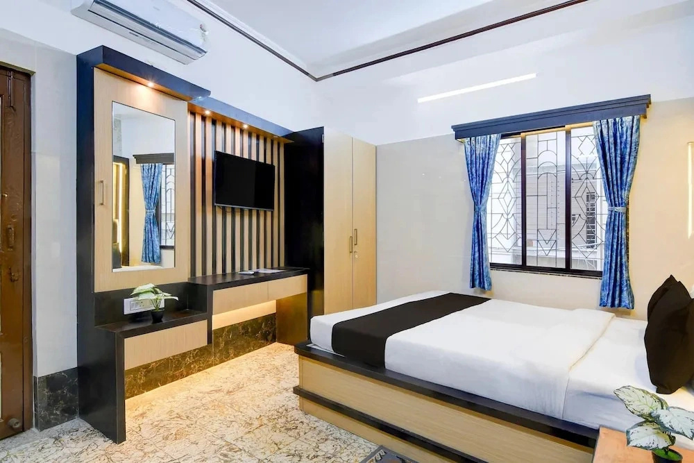 Deluxe Hotel O Howrah Railway Station