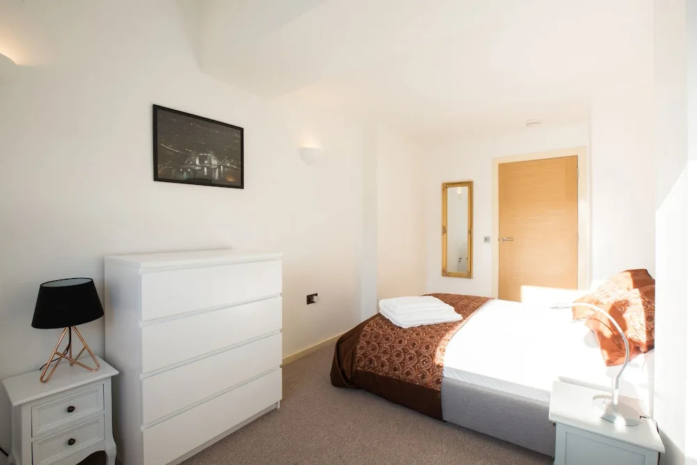 Luxury 2bed Apartment in Kensington A1