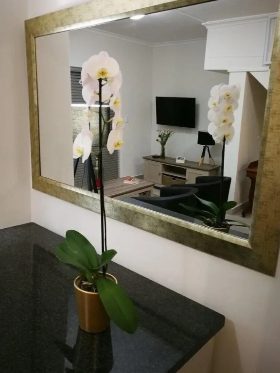 Wineland Suites