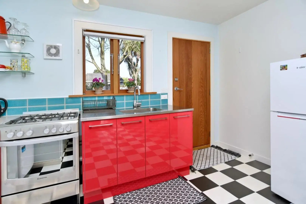 Louisa Chandler - Christchurch Holiday Homes