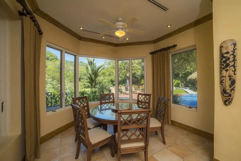 Casa Oasis 5 bdrs private pool in Los Suenos