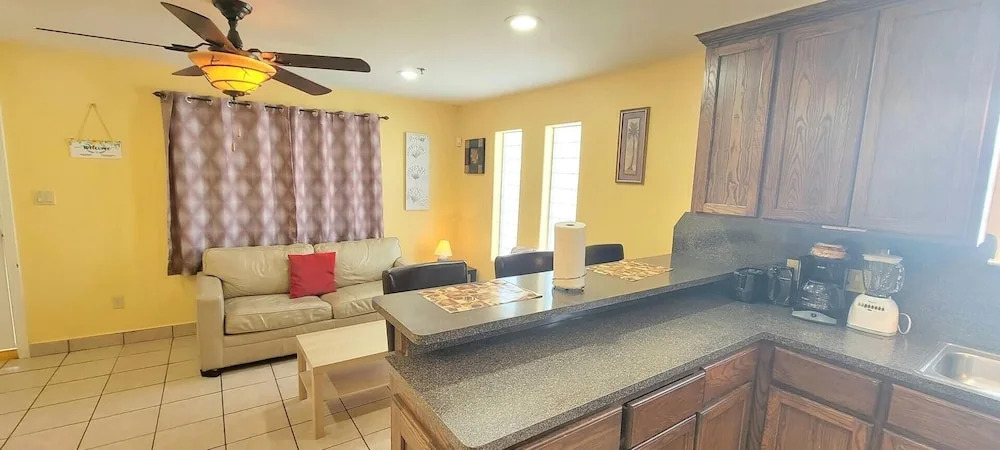 Lantana Retreat #3 3 Bedroom Condo by RedAwning
