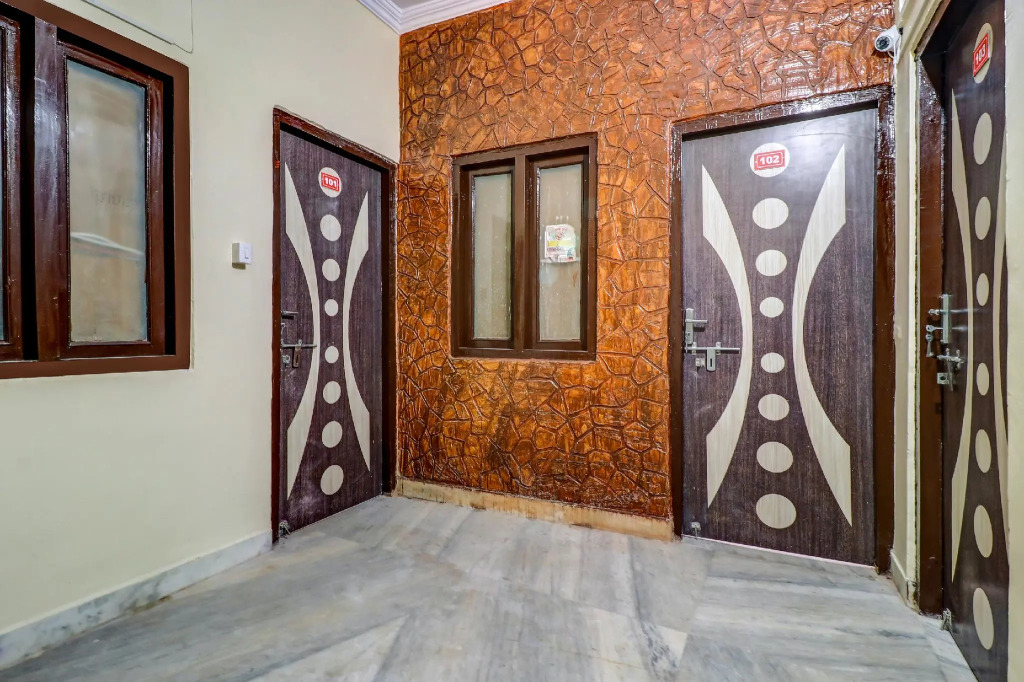 OYO Collection O 72338 Hotel Bliv