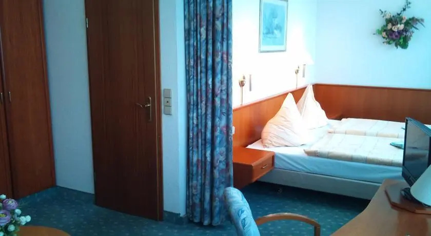 Hotel Trias
