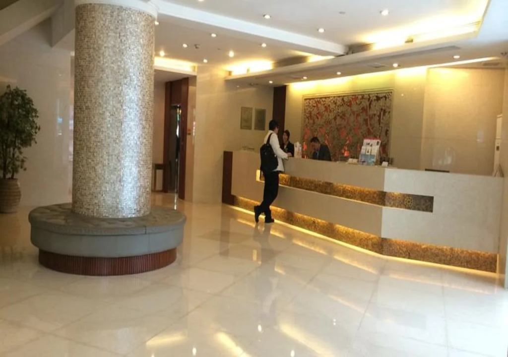 Lee Garden Inn