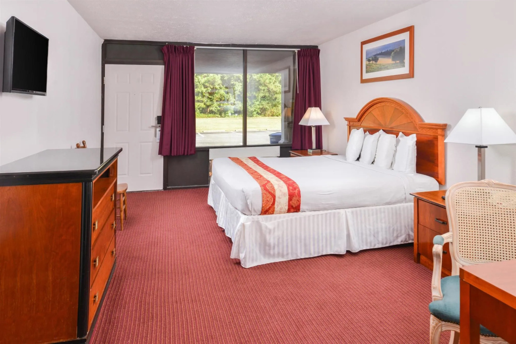 Americas Best Value Inn - Williamsburg/Lightfoot Area