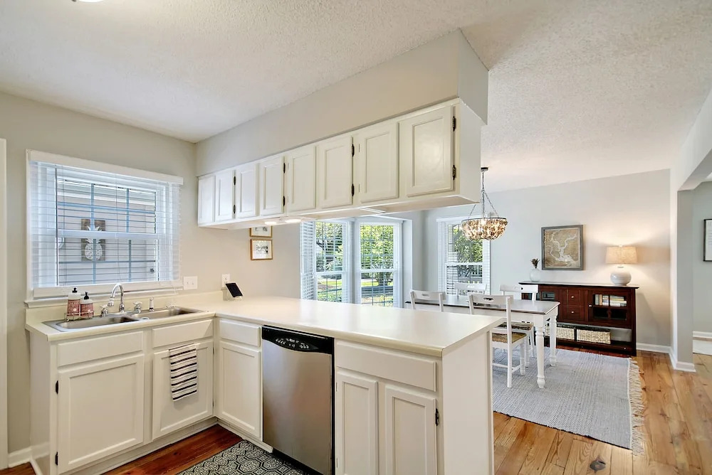 664 Fox Pond Drive Townhouse 3 Bedrooms 2 Bathrooms Townhouse