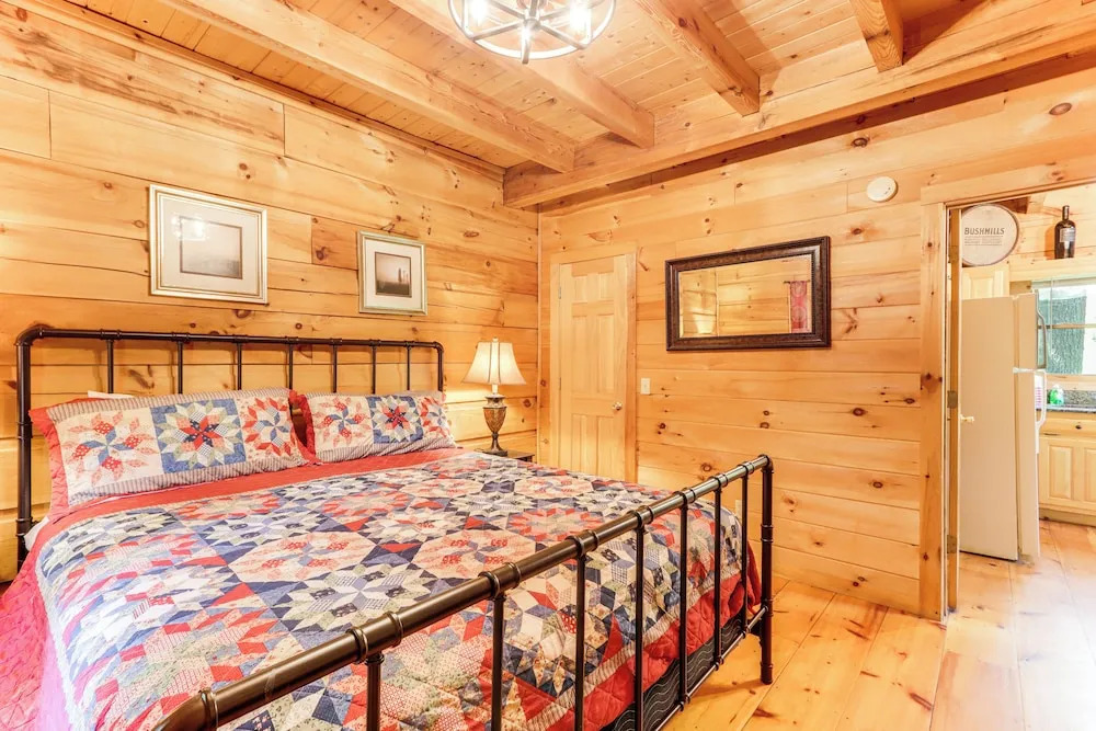 Pet-friendly Ellijay Vacation Rental w/ Hot Tub!