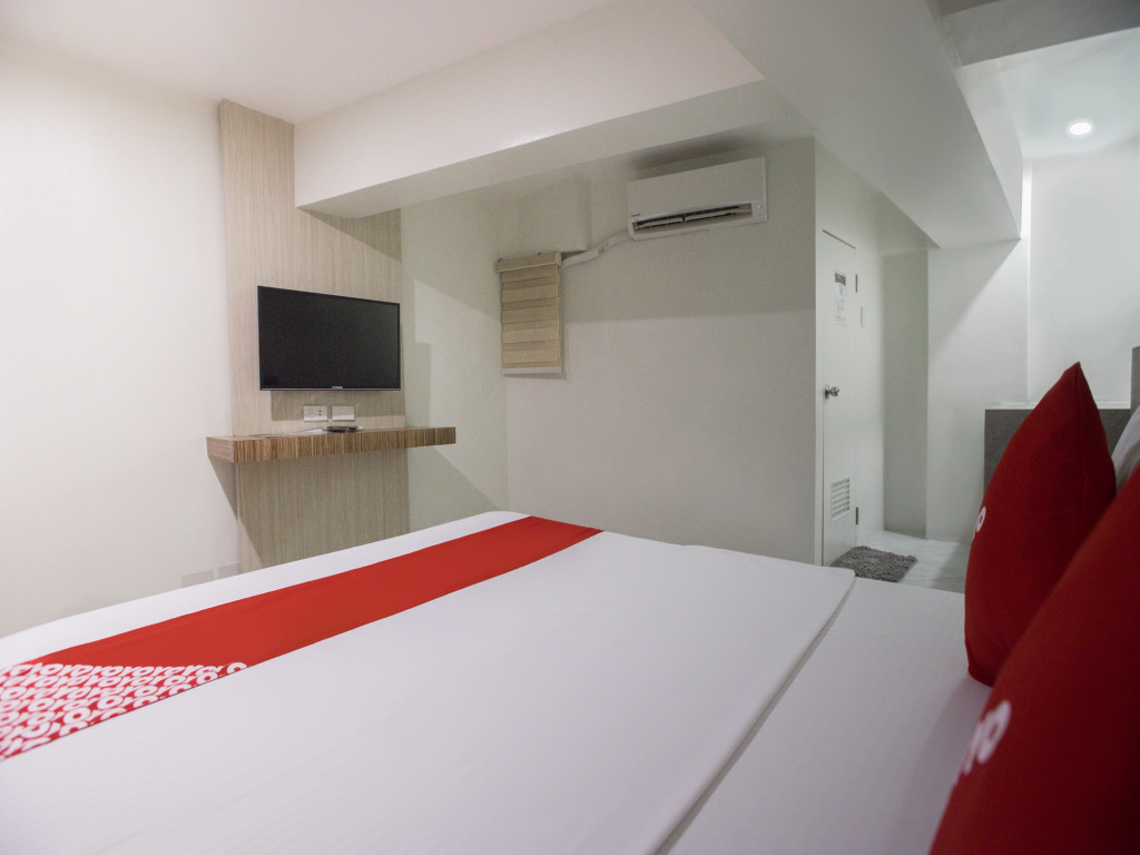 Circuit Hostel