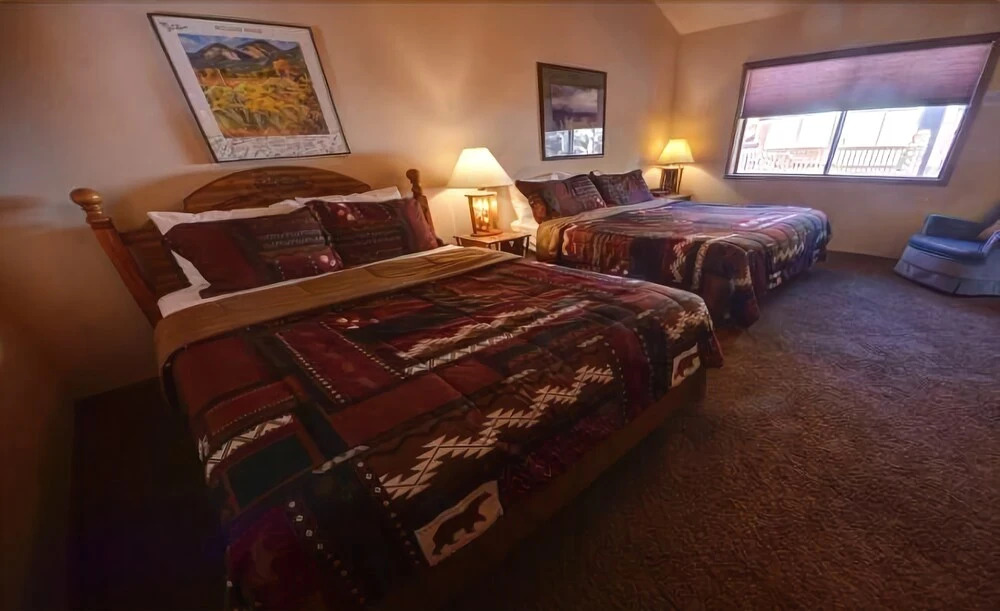 The Lifts #a-2 - 2 Bedroom Plus Loft 3 Bedrooms 3 Bathrooms Condo