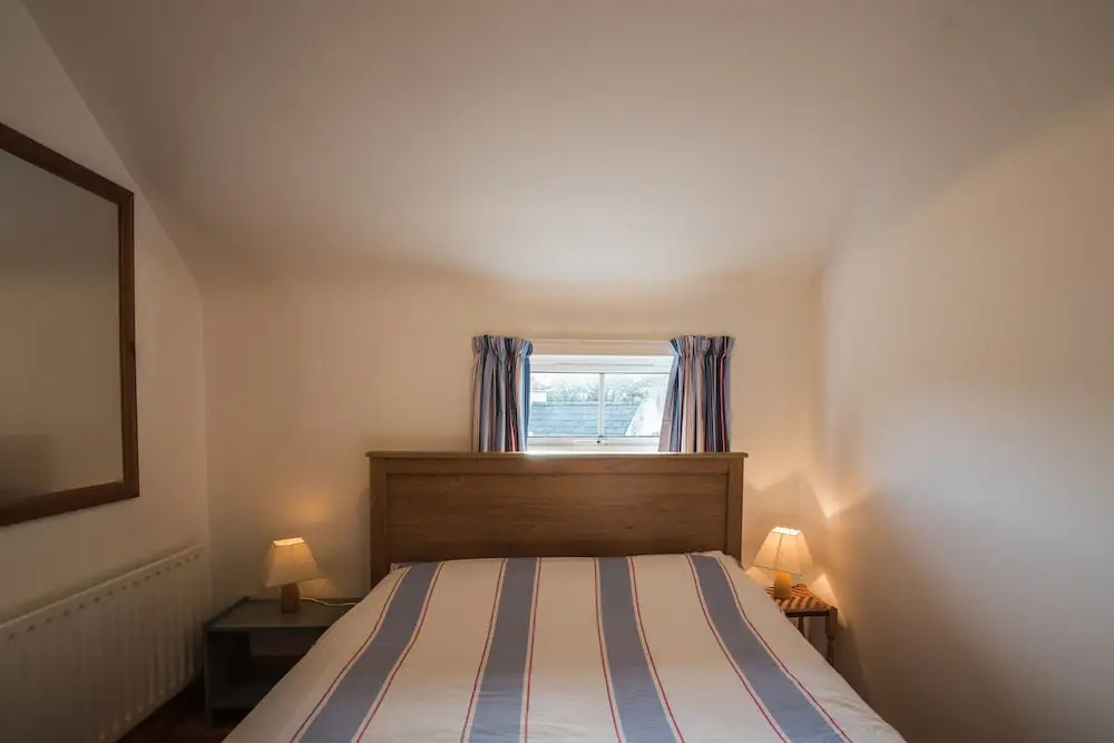 Dunfanaghy - Sea Views- in Village - Parking