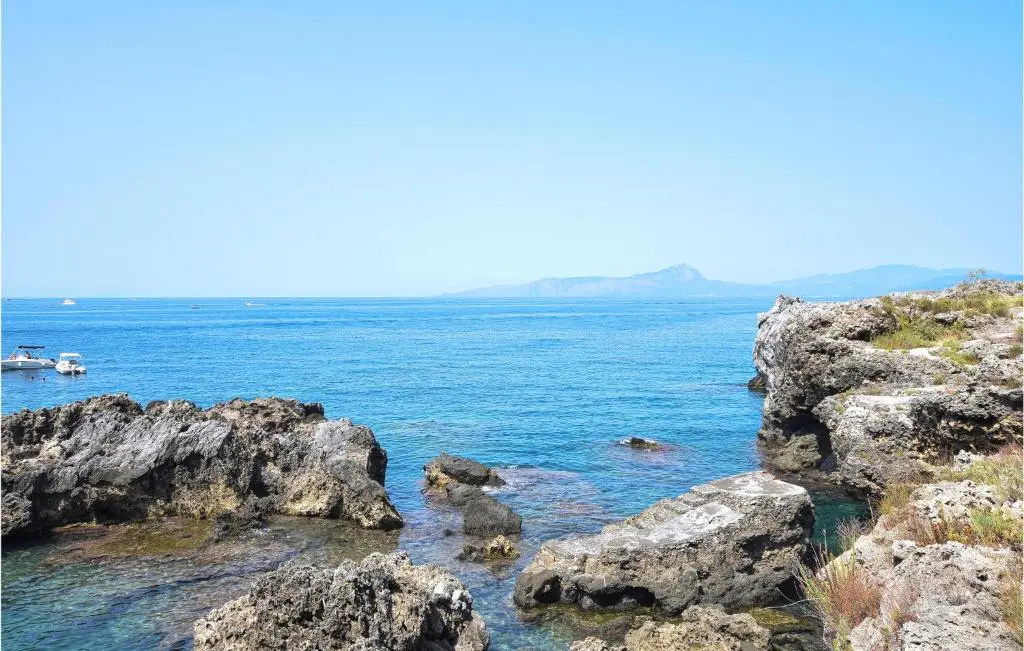 Amazing Apartment in Caulonia Marina With Indoor Swimming Pool, 2 Bedrooms and Outdoor Swimming Pool