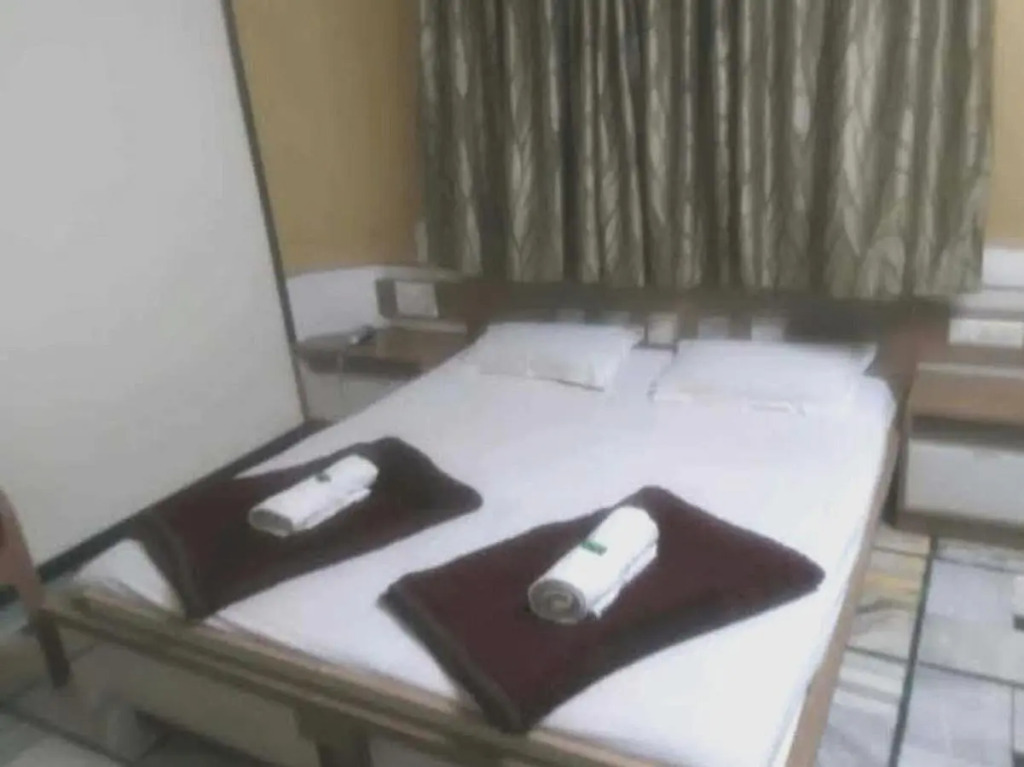 OYO 93303 Hotel Mundra