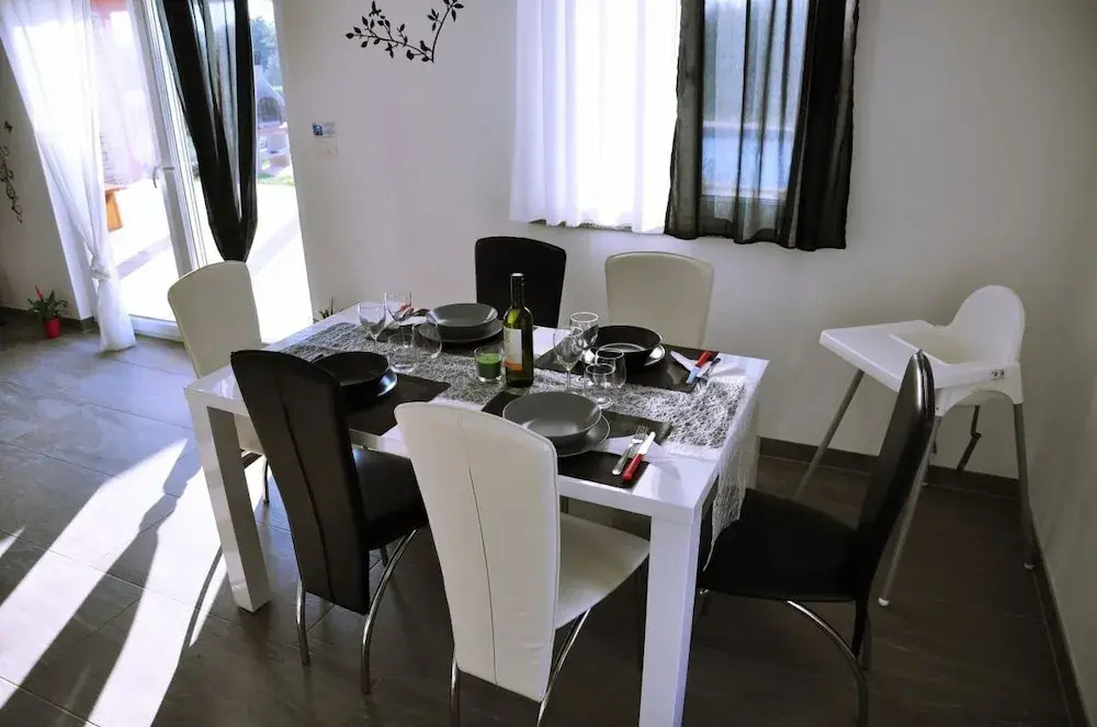 Villa Rebici - 7 Guests