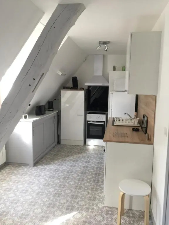 QUAI 65, 3 pièces sur le port, à 250 m de la rue piétonne et de la mer