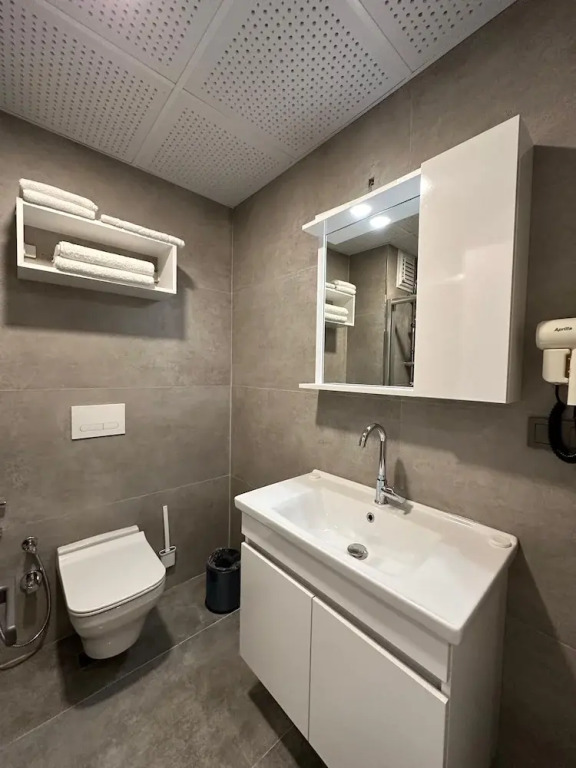 Erom Otel