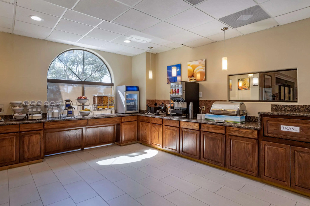 Comfort Suites Houston near Medical Center- NRG Stadium