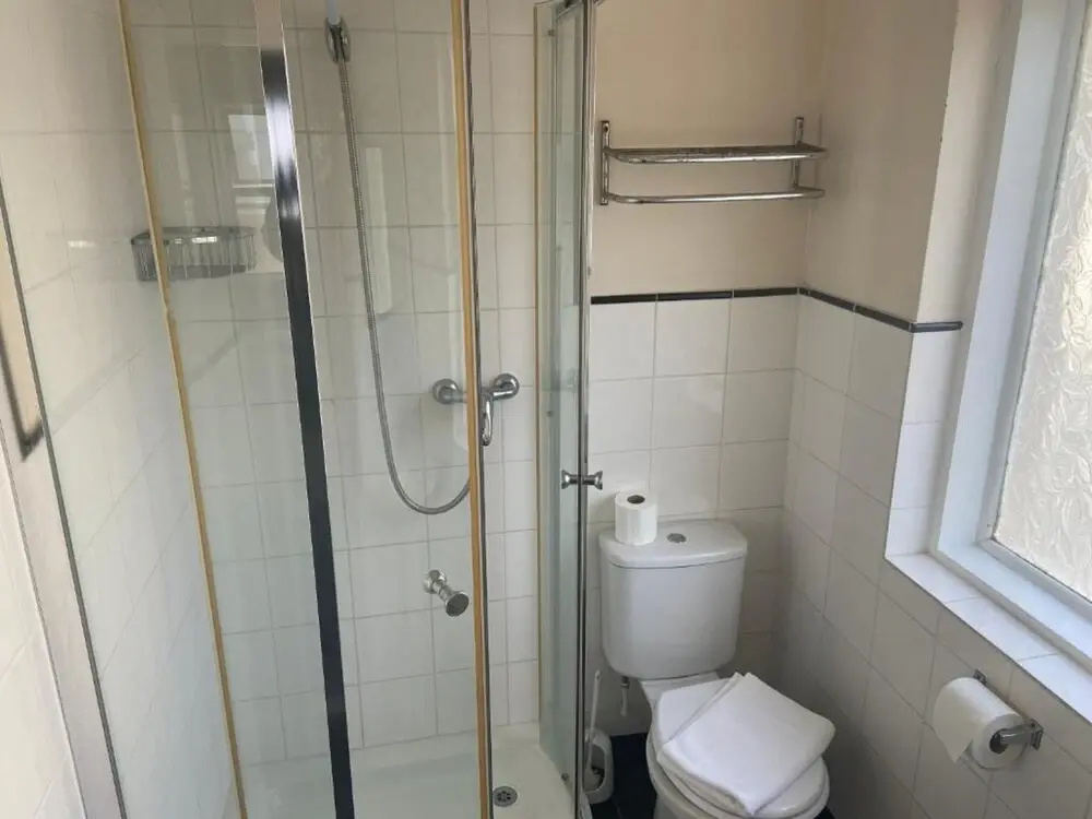 OYO Diamond Hotel Eastbourne